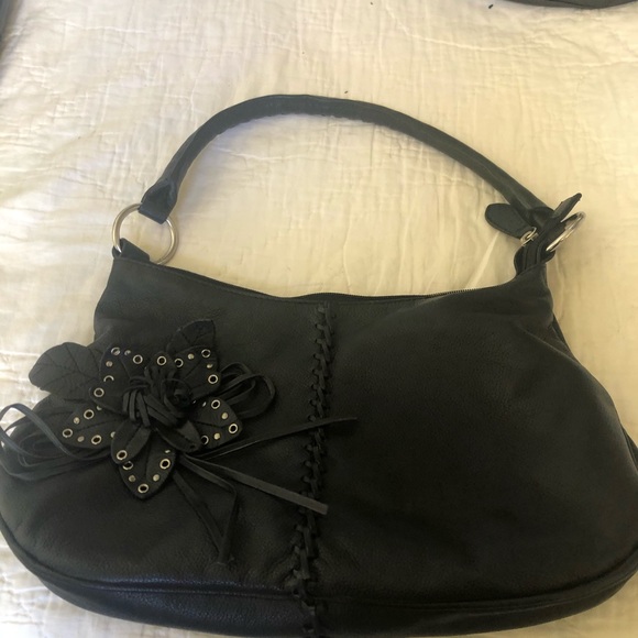 Wilson’s Leather Beautiful Black Shoulder Bag - Picture 5 of 8